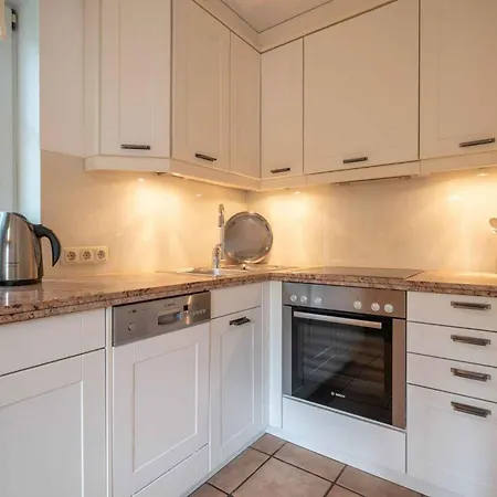 Sandrose Apartment *