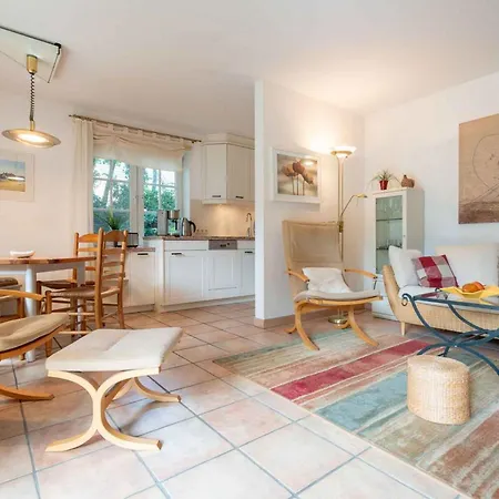 Sandrose Apartment *